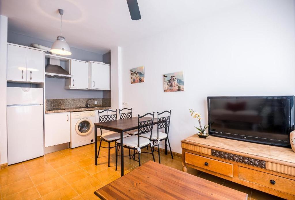 Apartamentos Mirablau Агуадулсе Екстериор снимка